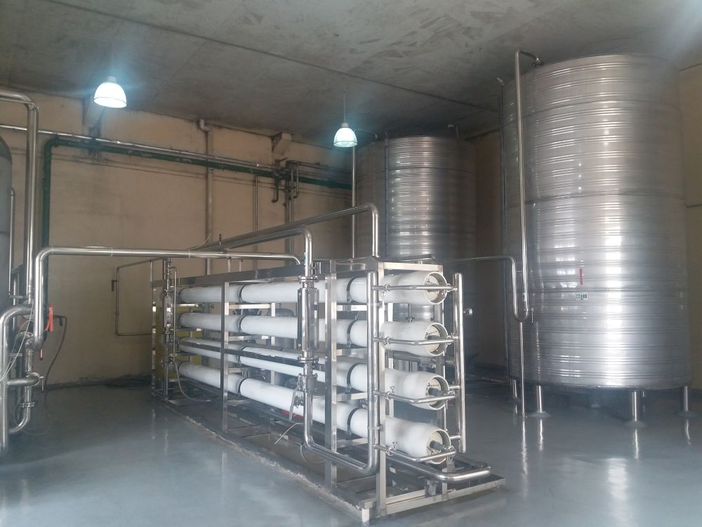 廣東某某酒(jiu)廠30m3ph純水係統